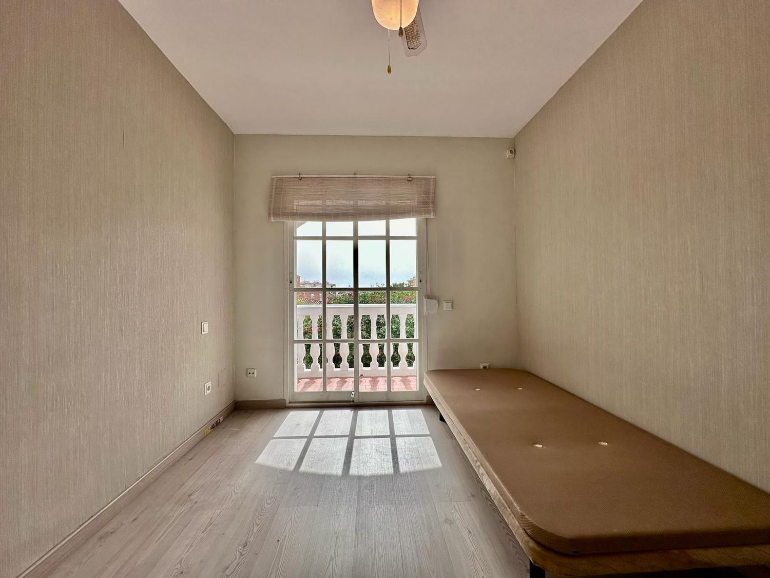 Chalet adosado en Arroyo de la Miel - Foto 24