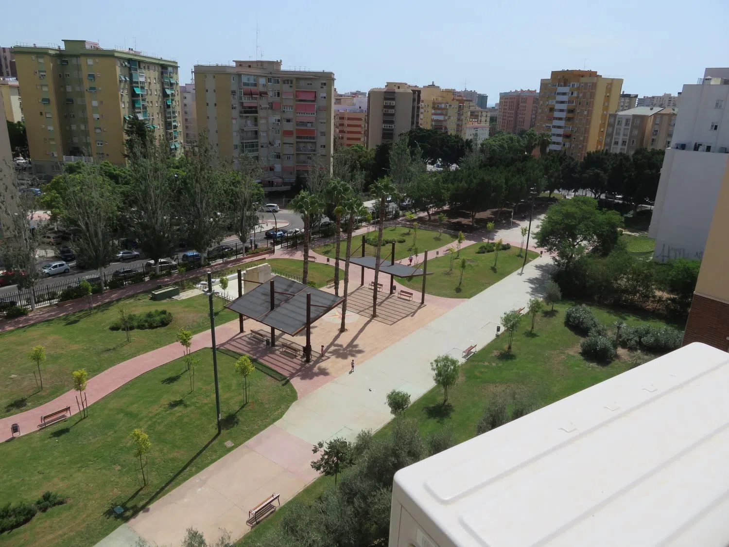 Piso en avenida de Carlos Haya, 60 - Foto 2
