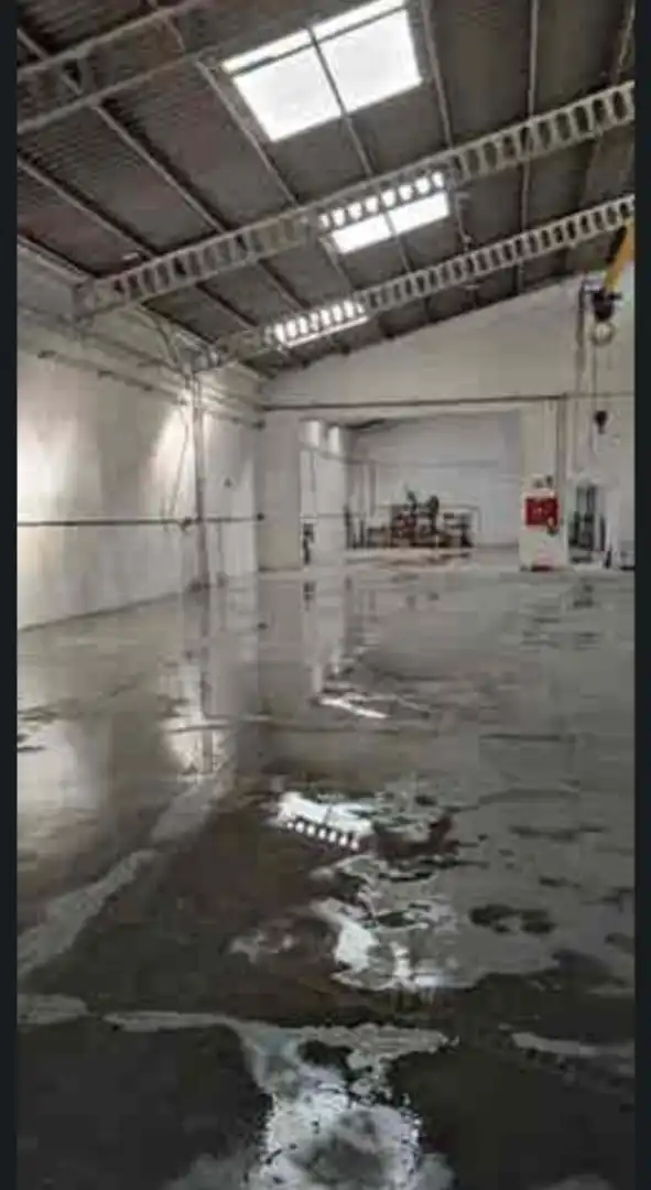 Local comercial en  Calle Hilados 21 - Foto 1