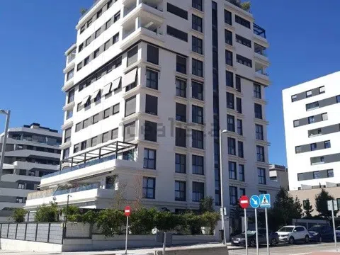 Piso en calle Pilar Bellosillo, 12