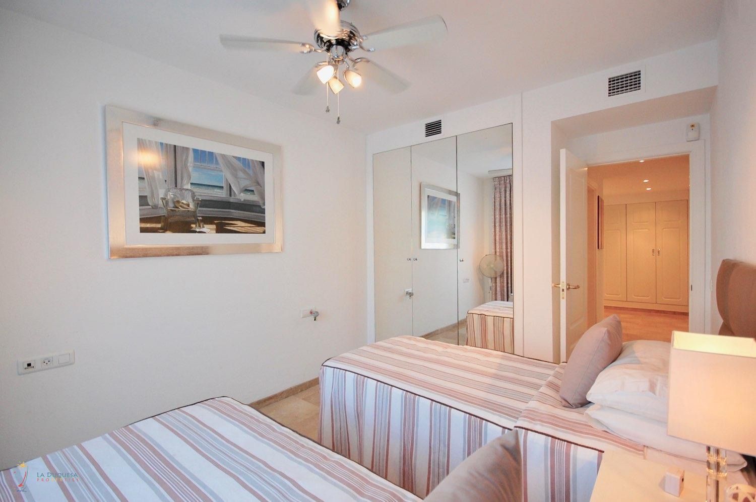 Piso en Manuel de Falla, 402, Puerto de la Duquesa, Puerto de la Duquesa - Foto 3