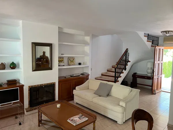 Chalet adosado en calle Joaquín Ugarte, 4 - Foto 1