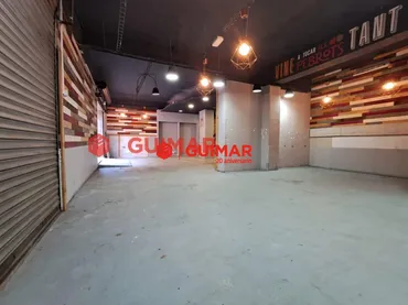 Local comercial en  Esplugues de Llobregat - Carrer de Francesc Llunel - Foto 3