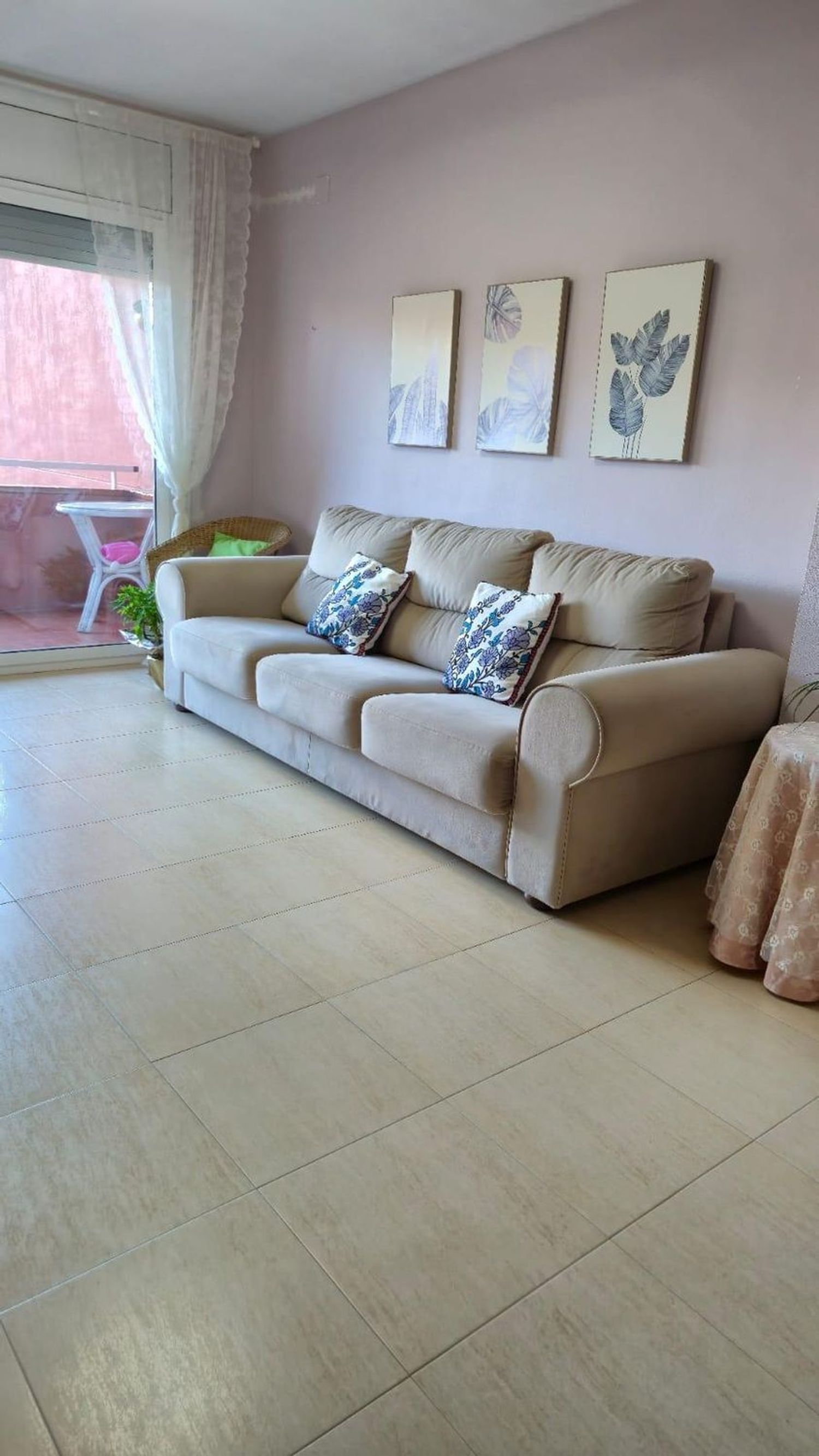 Piso en avenida Sant Esteve, 35 - Foto 1