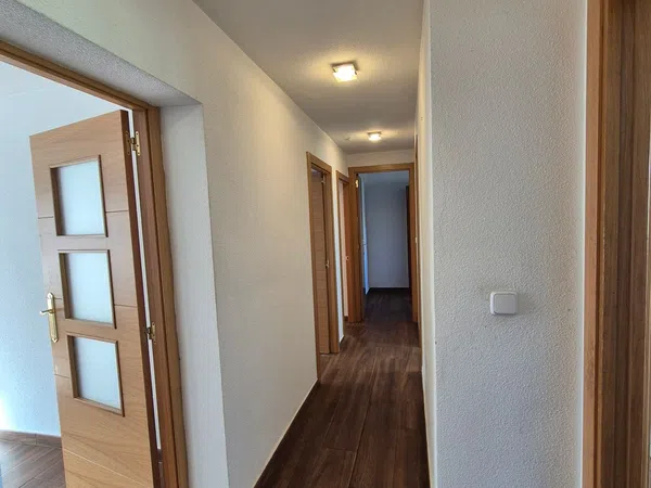 Piso en calle Santa Genoveva, 38