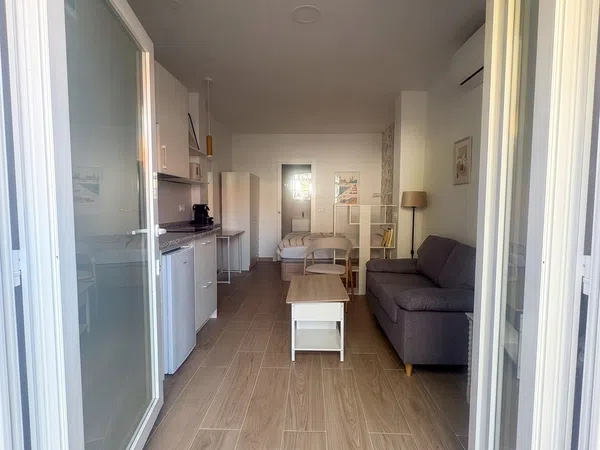 Estudio en calle Fernández Shaw, 5 - Foto 3