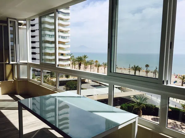 Piso en avenida de Cataluña, 2