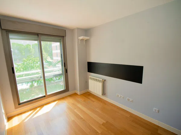 Piso en Calle de Rafael Bergamín, 5, San Juan Bautista - Foto 2