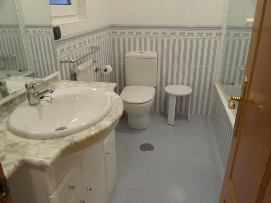 Piso en  Avenida Buenavista 8 - Foto 5