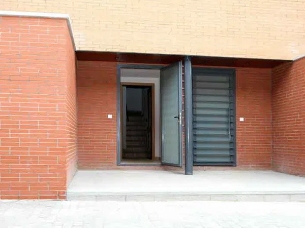 Chalet adosado en Calle José Echegaray, 1, Perales del Rio, Perales del Rio - Foto 2