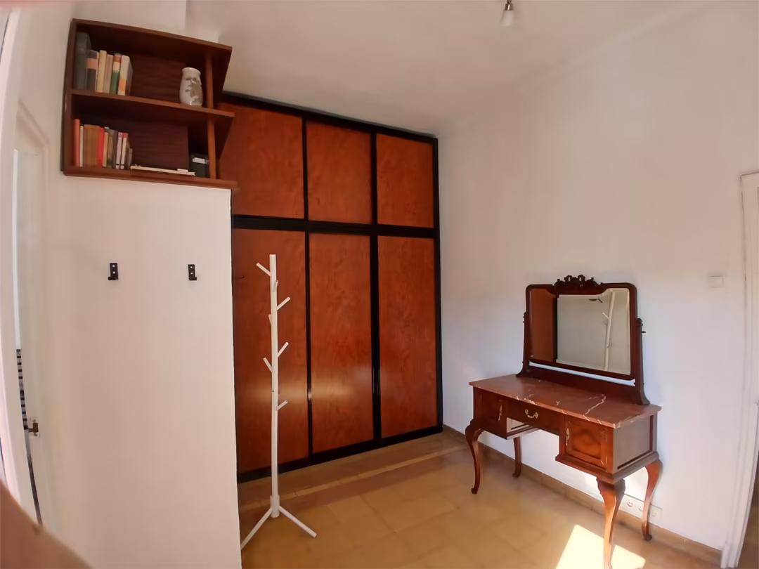 Ático en  Calle Felipe II 14