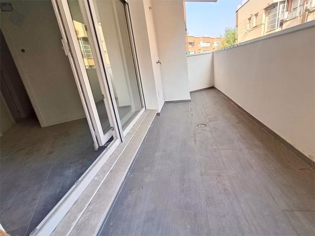 Piso en  Calle Leoncio Rojas 21 - Foto 3