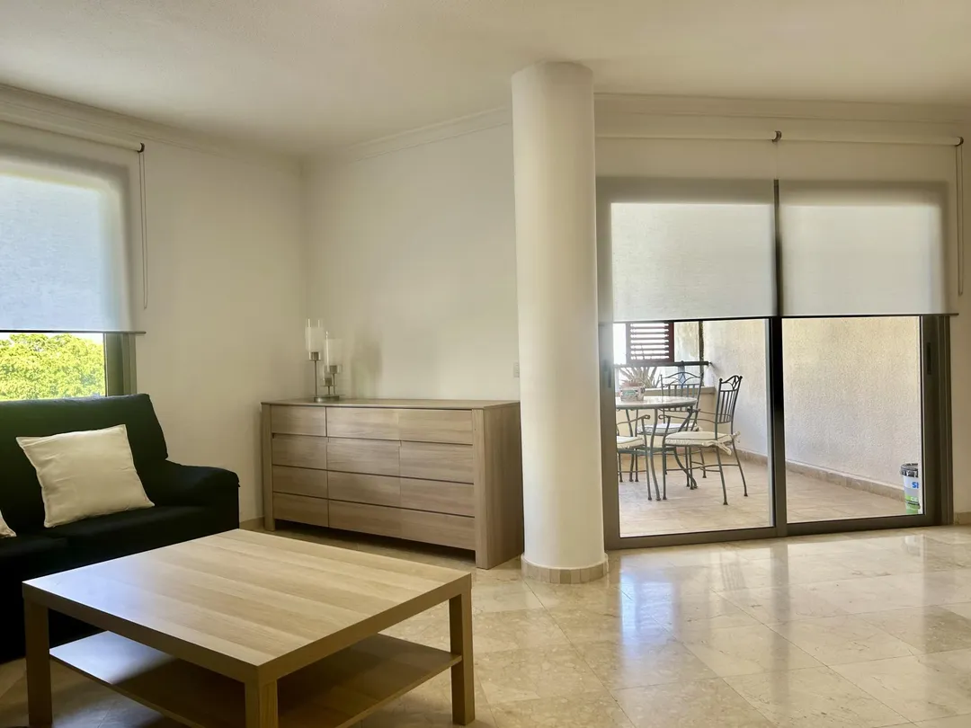 Piso en  Avenida Reyes Católicos Núm. - Foto 3