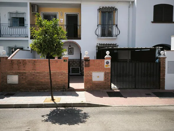 Chalet adosado en Calle Manuel de Falla, 7, Centro Ciudad, Centro Ciudad - Foto 1