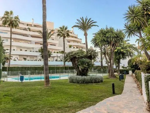 Piso en calle 01b Nva Andaluc, 14