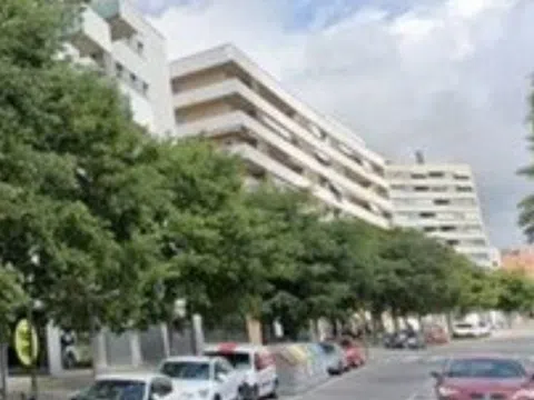 Piso en via Europa, 60