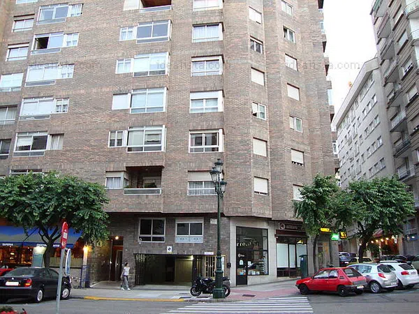 Piso en calle Rosalía de Castro, 50