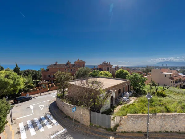Casa o chalet independiente en Avenida de los Alisos, 19 - Foto 6