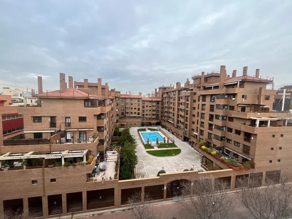 Piso en calle de Embajadores, 260