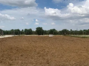 Finca rústica en  Carretera La Puebla de Cazalla 2 - Foto 1