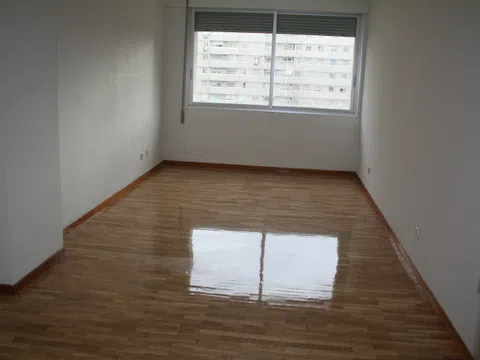 Piso en calle Poeta Joan Maragall, 23