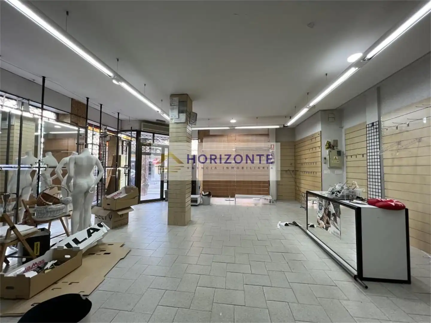 Local comercial en  Calle del Jardín de la Duquesa 24 - Foto 4