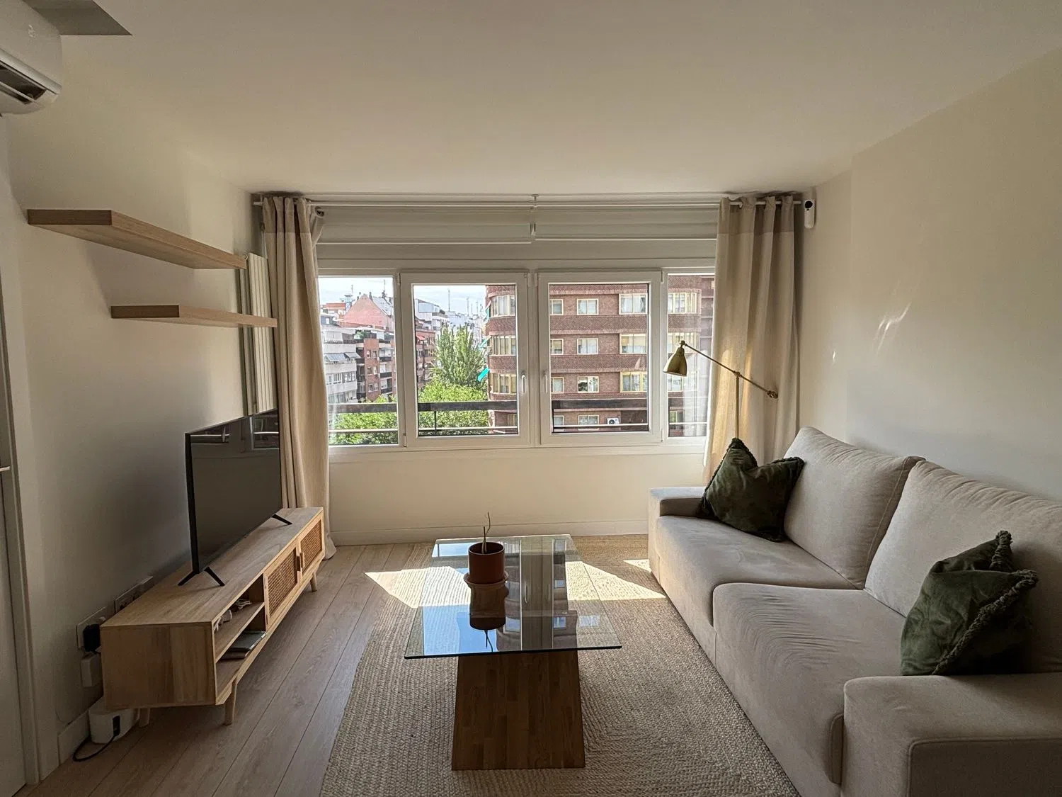 Piso en avenida de Alberto de Alcocer, 49 - Foto 1