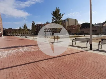 Local comercial en Sabadell - Foto 2