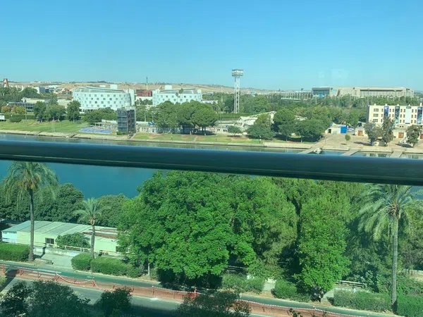Piso en avenida Concejal Alberto Jiménez-Becerril, 23