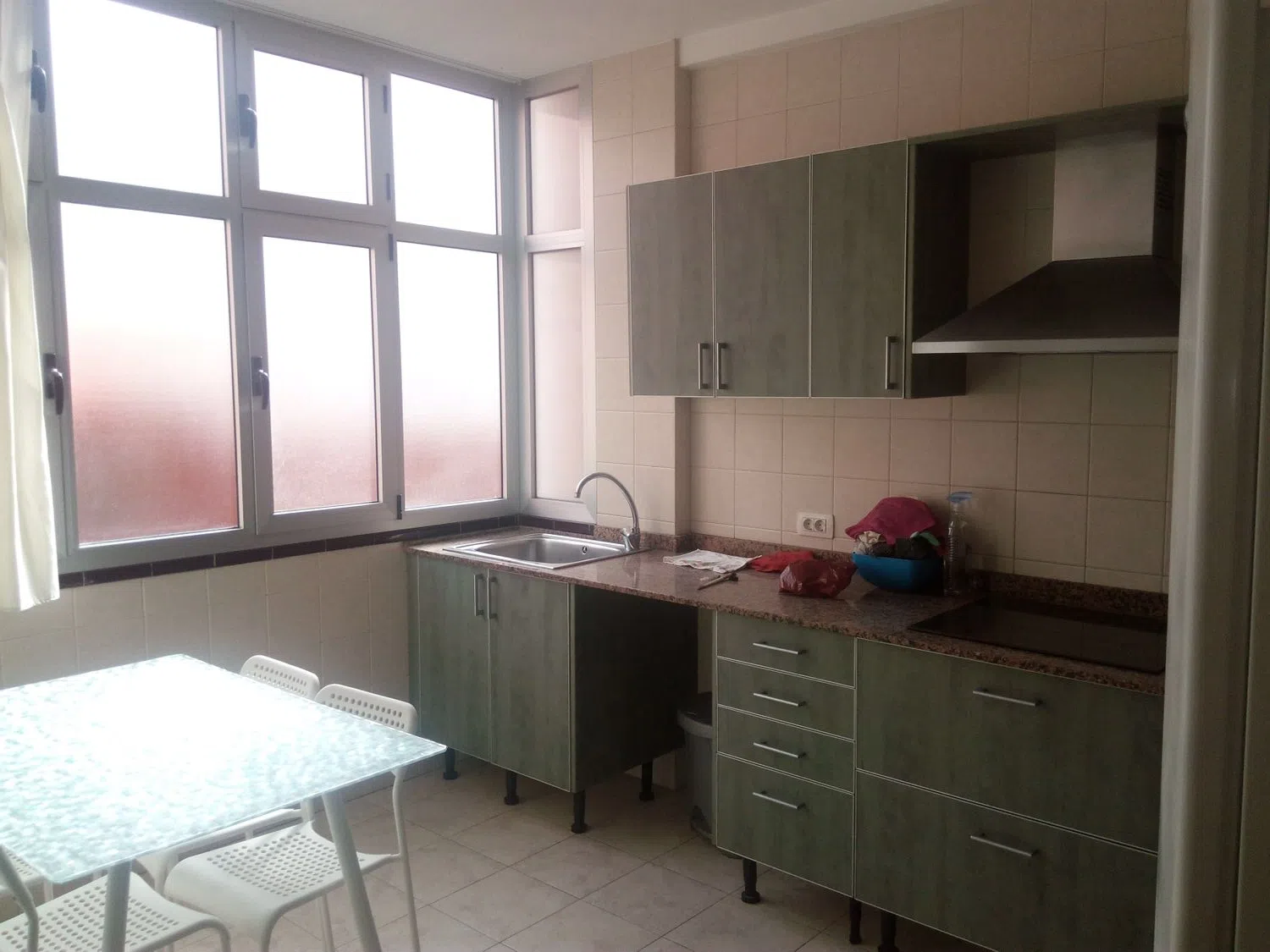 Piso en calle Bernardo de la Torre, 77 , 3º - Foto 2