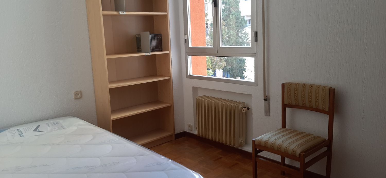 Piso en Barrio Pinar del Rey - Foto 10