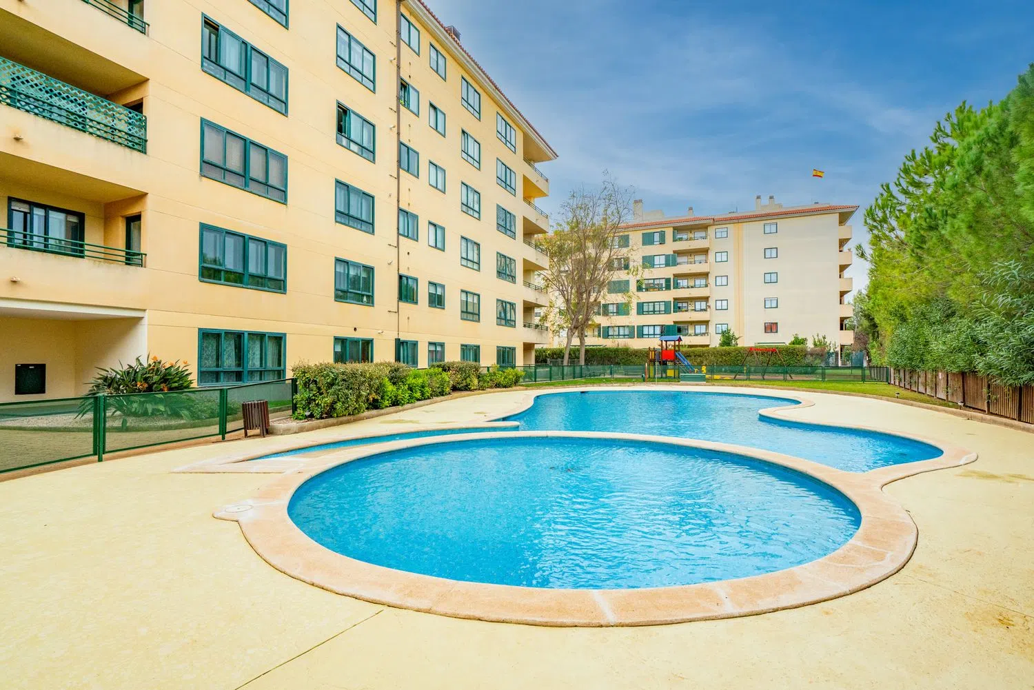 Ático en calle de Juan Gris - Foto 1