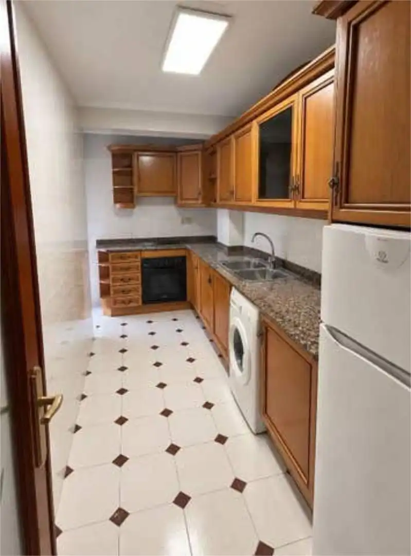 Piso en Avenida del Cid - Foto 4