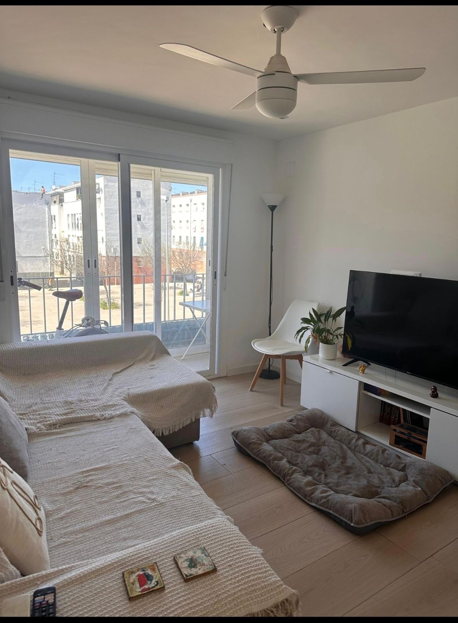 Piso en calle Llerena, 3 - Foto 2