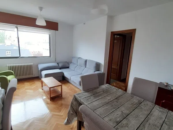 Piso en calle José María Cavero, 15