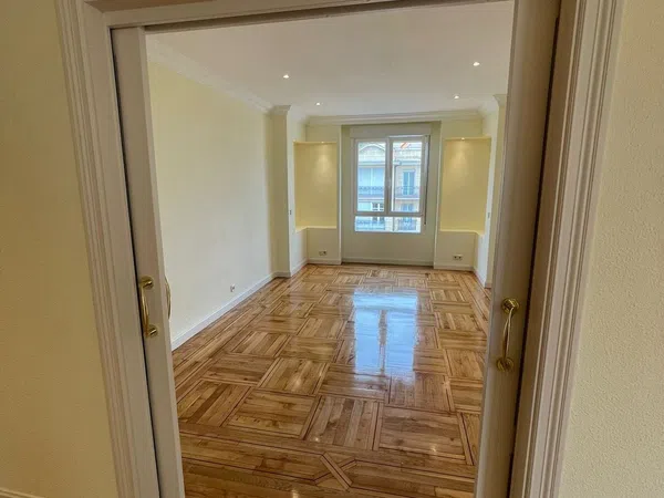 Piso en calle de Ríos Rosas, 17