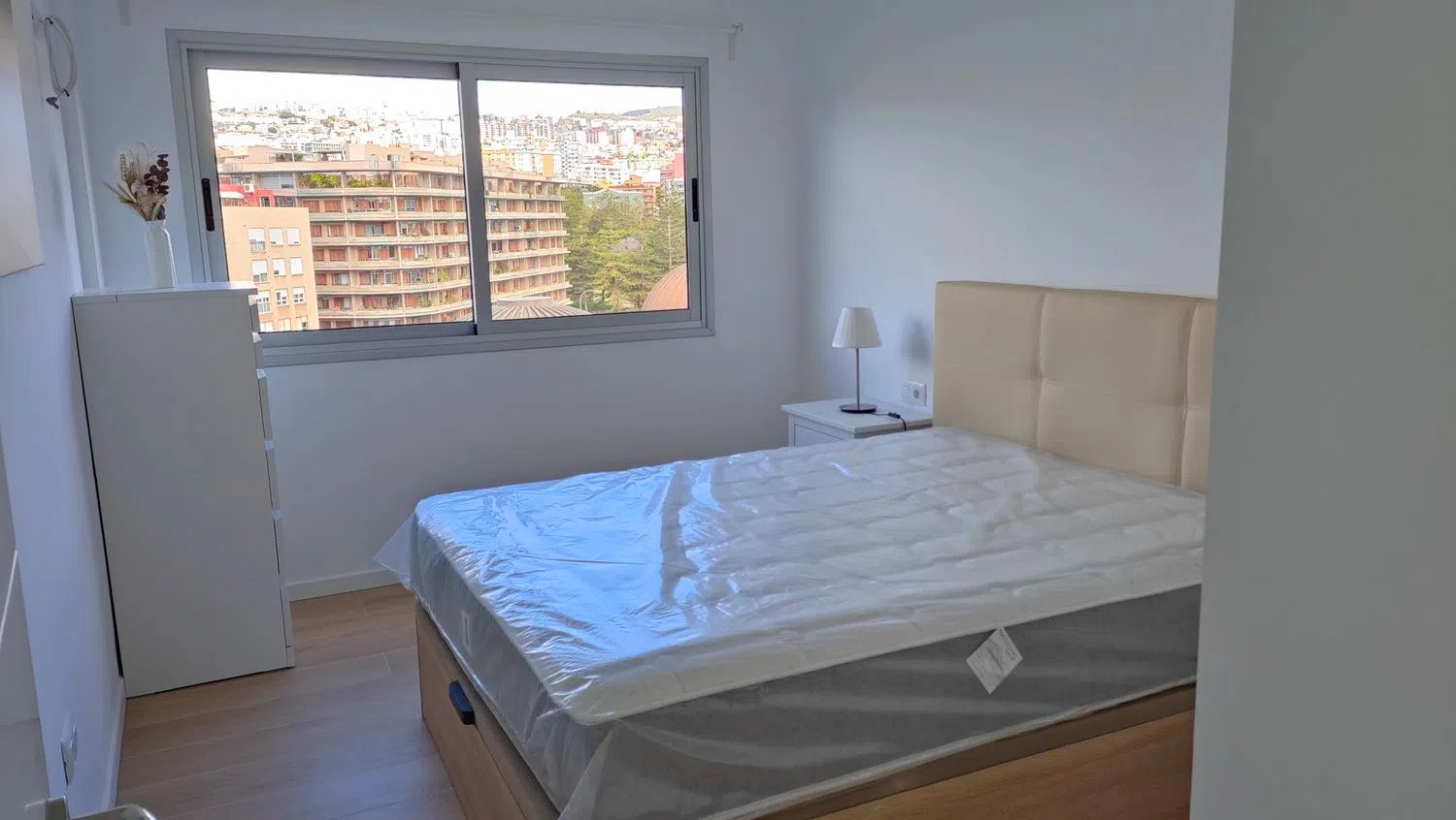 Piso en avenida Reyes Católicos, 31 - Foto 5