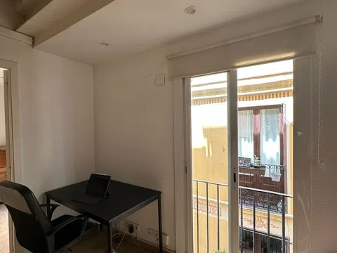 Piso en calle de la Flor del Lliri, 33