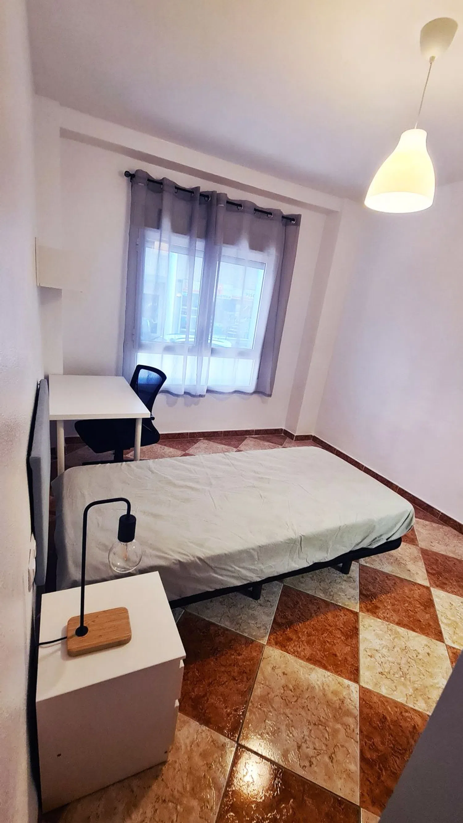 Piso en calle Pintor Sorolla, 6 n - Foto 9