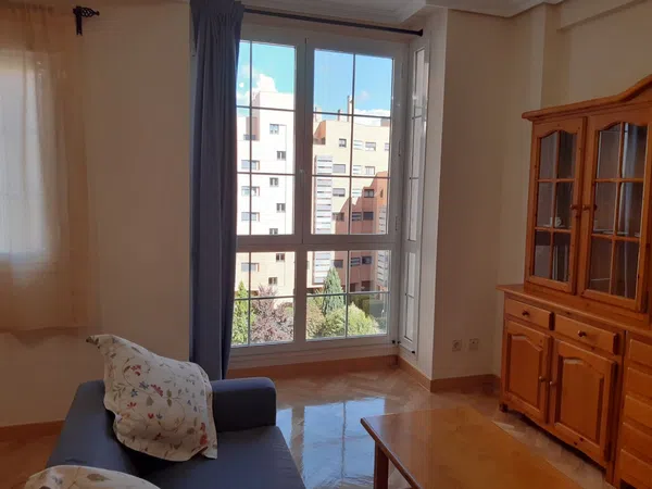 Estudio en calle de Sodio, 3 a