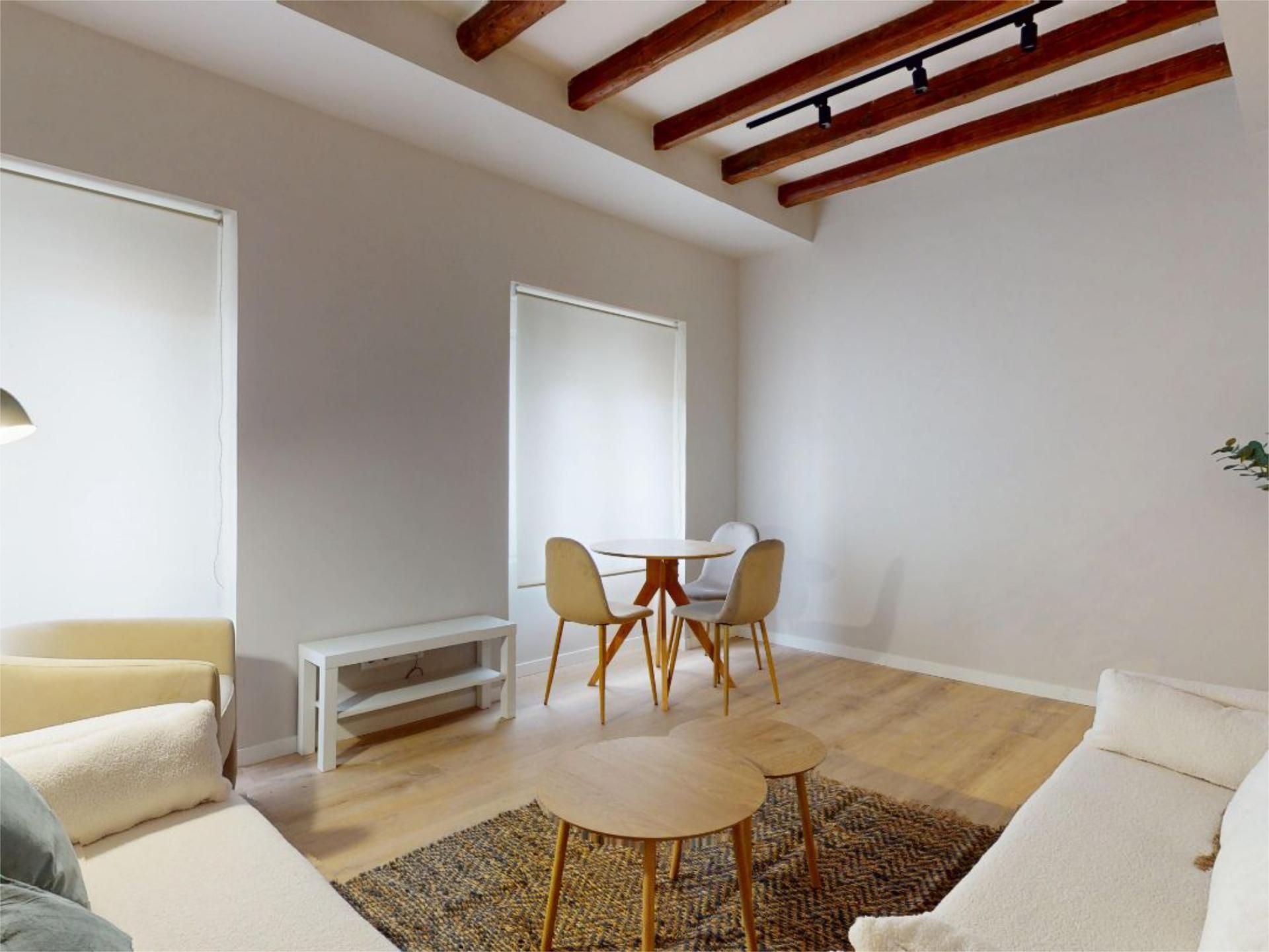 Piso en  Calle de Lavapiés 51