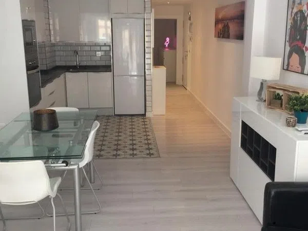 Piso en calle Girona, 21 - Foto 1