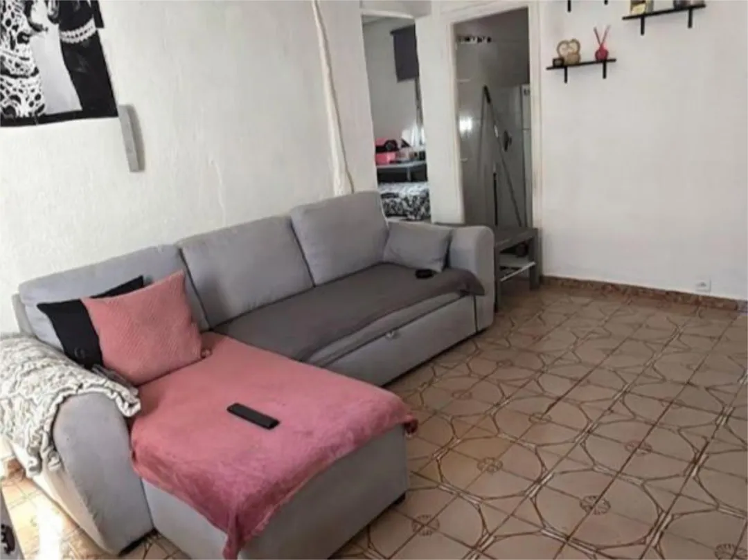 Piso en  Glorieta Primero de Mayo 7 - Foto 1