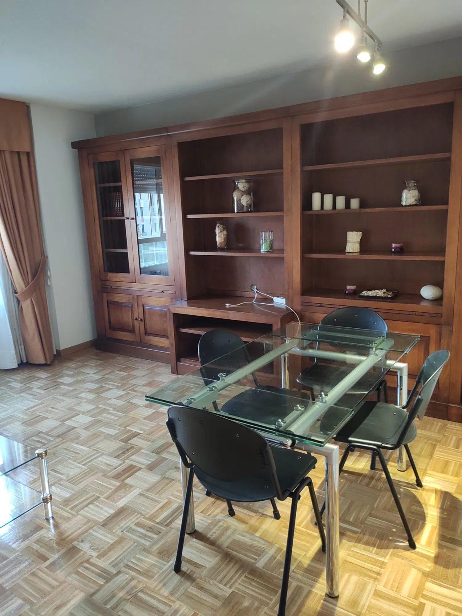 Piso en Barrio Pau de Carabanchel - Foto 1