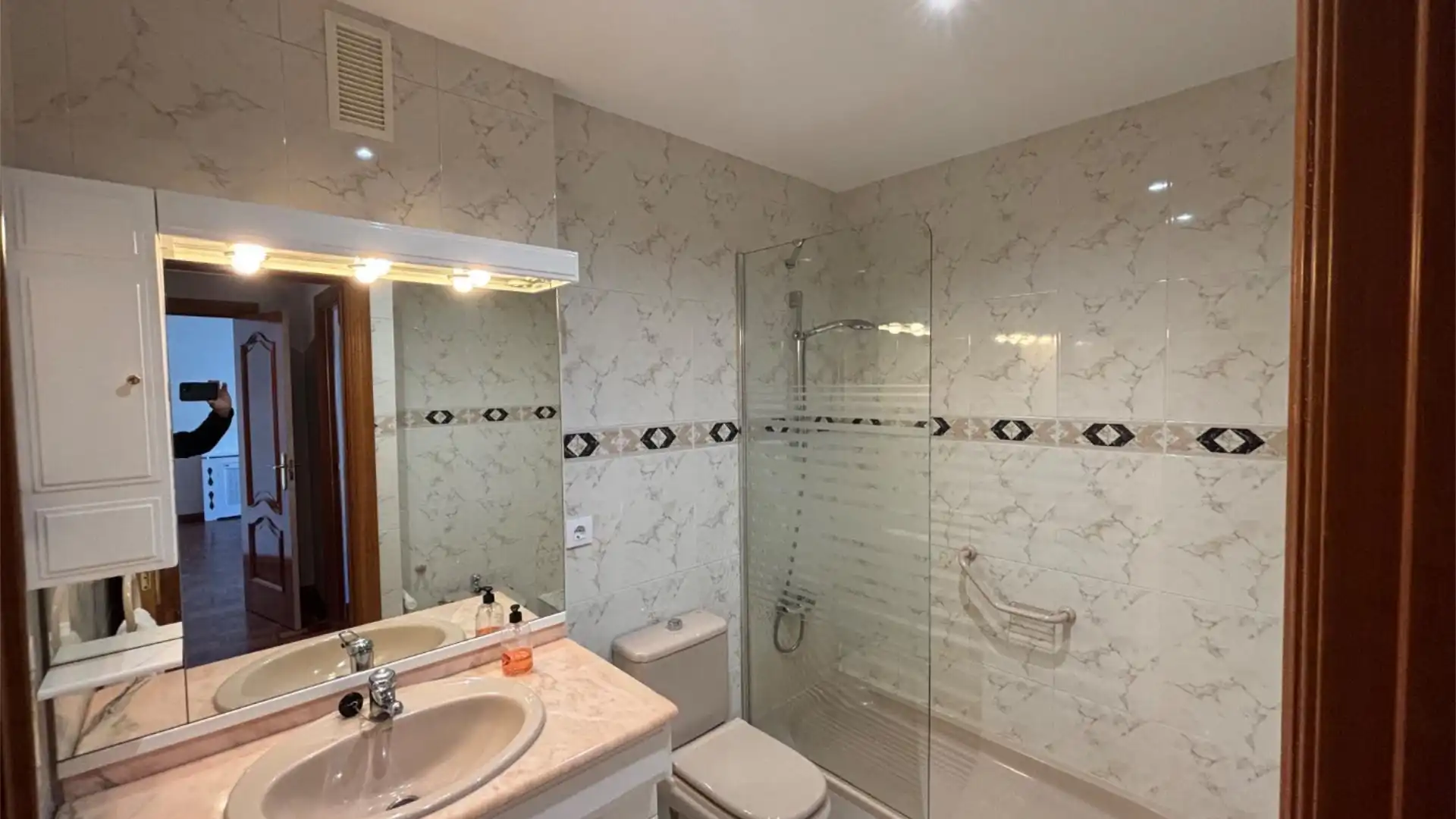 Piso en  Calle de Eduardo Benot 2 - Foto 35