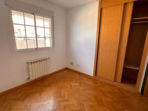 Chalet adosado en Loeches - Foto 2