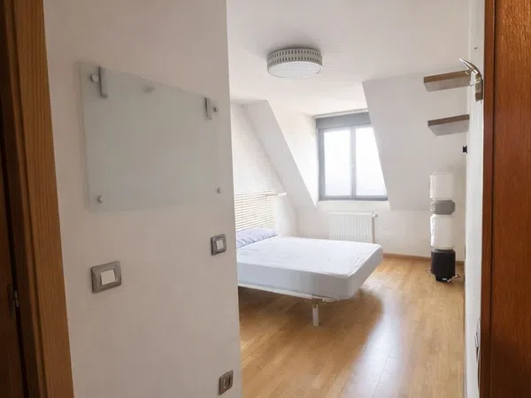 Ático en Barrio HUCA-La Cadellada - Foto 1