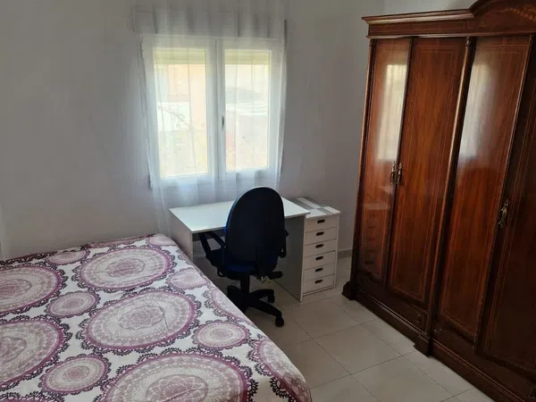 Piso en calle Real de Cartuja, 63