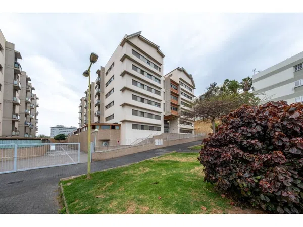 Piso en Avenida Cronista Martín Moreno - Foto 25