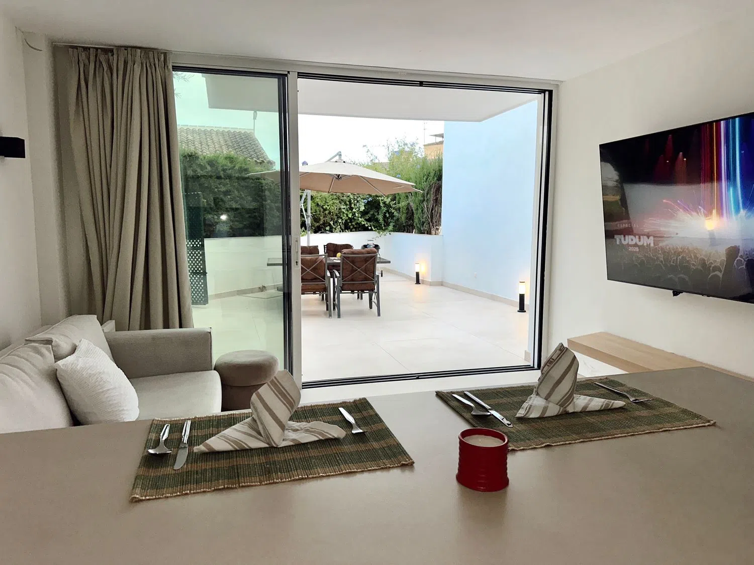 Piso en calle Frankfurt s/n - Foto 2